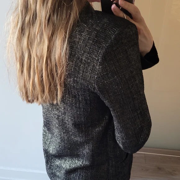 Blazer - Picture 6 of 6